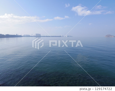 宇多津臨海公園より望む瀬戸内海(香川県宇多津町) 宇多津臨海公園より望む瀬戸内海(香川県宇多津町) 129174722