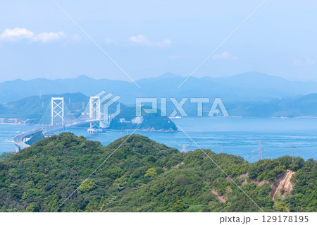 淡路島から見た鳴門海峡と大鳴門橋 淡路島から見た鳴門海峡と大鳴門橋 129178195