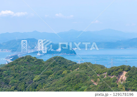 淡路島から見た鳴門海峡と大鳴門橋 淡路島から見た鳴門海峡と大鳴門橋 129178196