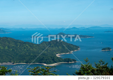 夏の経小屋山から見た宮島 129179101