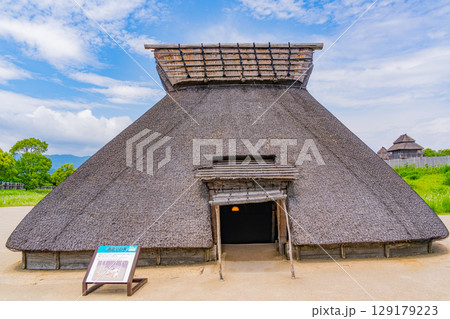 【佐賀県 】吉野ヶ里遺跡　北内郭　酒造りの家 129179223