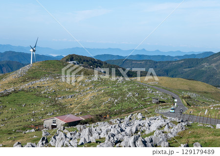 秋の四国カルスト 129179489