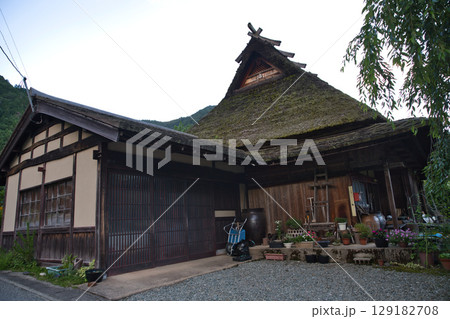 山の京都 美山かやぶきの里 入母屋造り1 山の京都 美山かやぶきの里 入母屋造り1 129182708
