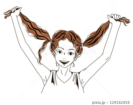 髪を両手で束ねて笑う若いツインテールの女性 髪を両手で束ねて笑う若いツインテールの女性 129182858