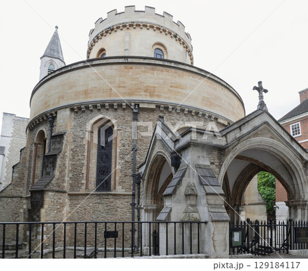 The distinctive round design of the Temple Church, by the Church of the Holy Sepulchre in Jerusalem. 129184117