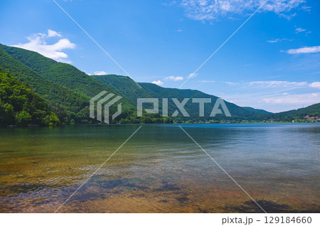 夏の木崎湖 大町市 夏の木崎湖 大町市 129184660