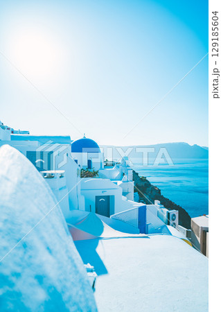 サントリーニ島の美しい風景 129185604