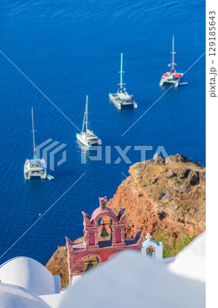 サントリーニ島の美しい風景 129185643