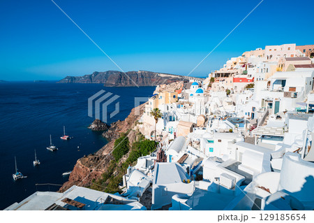 サントリーニ島の美しい風景 129185654