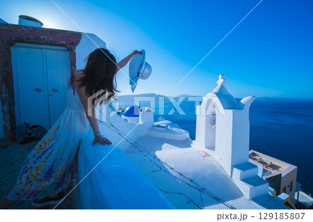 サントリーニ島の美しい風景 129185807