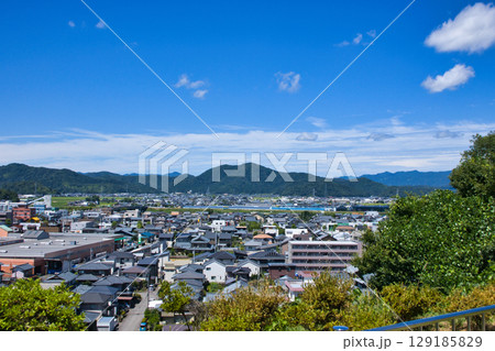 福井県鯖江市西山公園展望台から見た都市景観 福井県鯖江市西山公園展望台から見た都市景観 129185829