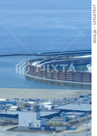 大阪・関西万博の大屋根リング（大阪府大阪市此花区） 129187617