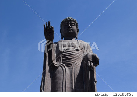牛久大仏 世界最大のブロンズ立像 129190856