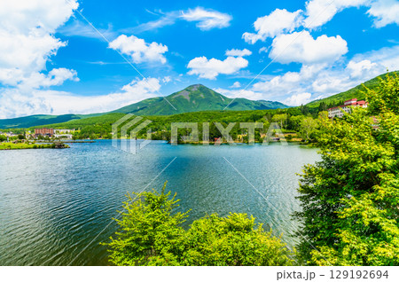 長野 白樺湖と蓼科山 長野 白樺湖と蓼科山 129192694