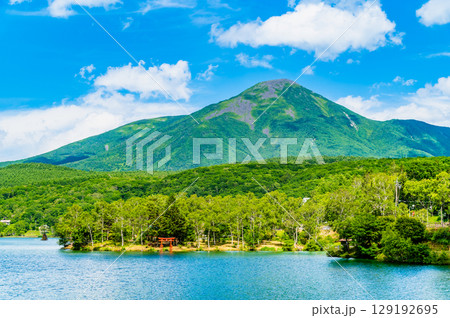 長野 白樺湖と蓼科山 長野 白樺湖と蓼科山 129192695