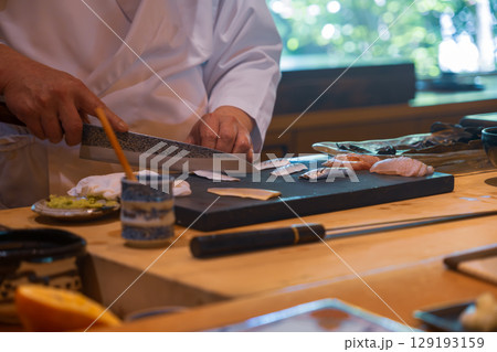 【#料亭】板前の手元 【#料亭】板前の手元 129193159