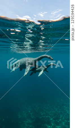 海に潜む巨大爬虫類モササウルスのリアルCG 129194426