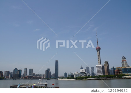 上海の街並み 外灘から 上海の街並み 外灘から 129194982