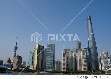 上海の街並み 外灘から 上海の街並み 外灘から 129195004