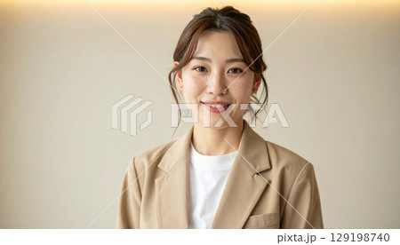 サンドベージュが映える穏やかな表情 サンドベージュが映える穏やかな表情 129198740