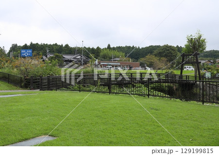 富士山・白糸ノ滝テラスへの入り口 吊り橋 静岡県富士宮市 富士山・白糸ノ滝テラスへの入り口 吊り橋 静岡県富士宮市 129199815