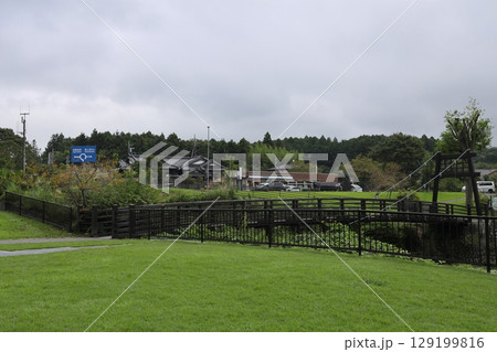 白糸の滝から眺める富士宮市の景色 富士山・白糸ノ滝テラス 白糸の滝から眺める富士宮市の景色 富士山・白糸ノ滝テラス 129199816