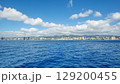 海上から見たアラモアナ・ワイキキ全景 129200455