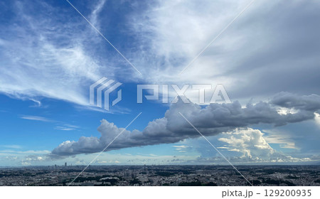 川崎市上空に長く伸びる積雲 川崎市上空に長く伸びる積雲 129200935