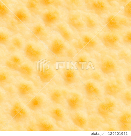 焼きたて煎餅のアップ・香ばしい表面の和風テクスチャ・素朴なおせんべい背景 129201951