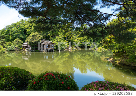 Kenroku-en Garden near Kanazawa Castle in Kanazawa, Japan Kenroku-en Garden near Kanazawa Castle in Kanazawa, Japan 129202588