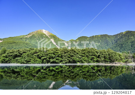 長野県松本市の上高地の大自然 129204817