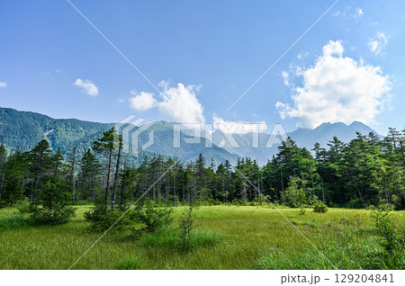 長野県松本市の上高地の大自然 長野県松本市の上高地の大自然 129204841