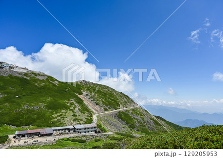 日本の北アルプスの乗鞍岳 129205953