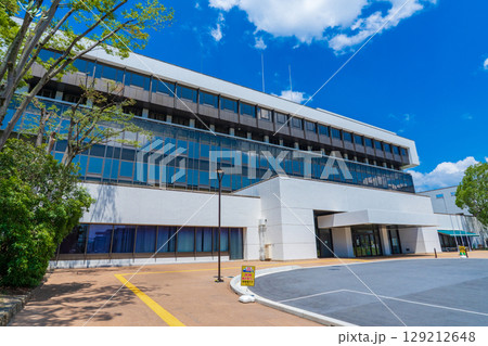 奈良県奈良市 真夏の奈良市役所庁舎 奈良県奈良市 真夏の奈良市役所庁舎 129212648