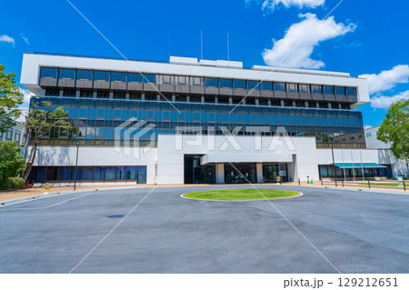 奈良県奈良市 真夏の奈良市役所庁舎 奈良県奈良市 真夏の奈良市役所庁舎 129212651