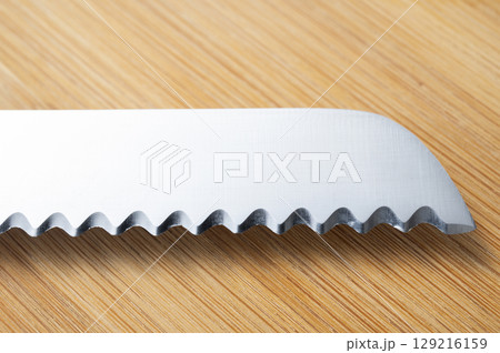 パン切り包丁の刃先 129216159