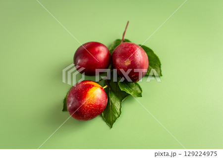 Sweet juicy plums for summer desserts and homemade jam 129224975