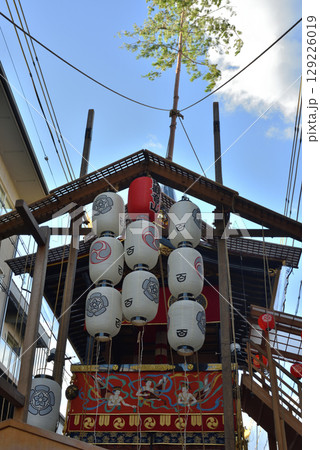 祇園祭　山鉾建て　南観音山(京都市中京区) 129226019