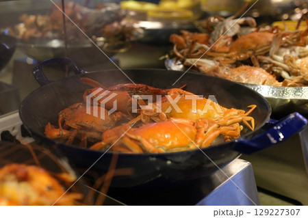 Hot steamed Blue Crabs, symbol of Maryland State and Ocean City 129227307