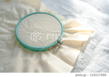 刺繍枠 129227899