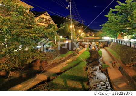 【島根県】玉造温泉の夜景 【島根県】玉造温泉の夜景 129228379