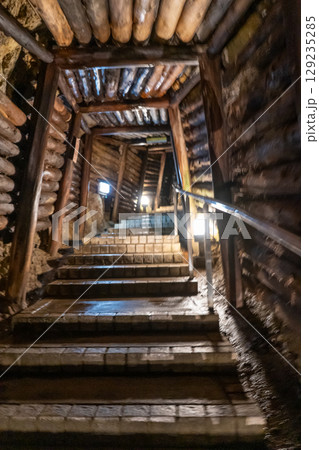 新潟県佐渡市　佐渡金山坑道 129235285