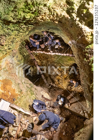 新潟県佐渡市　佐渡金山宗太夫坑 129235287