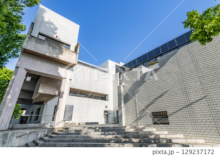 群馬県前橋市　群馬県立図書館 129237172