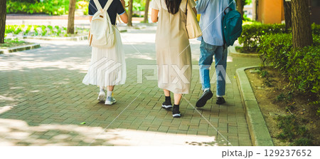 大学生イメージのポートレート 129237652