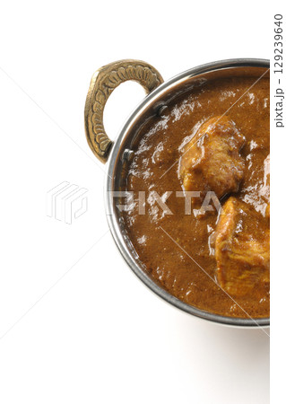 チキンマサラカレーを白背景で撮影 チキンマサラカレーを白背景で撮影 129239640