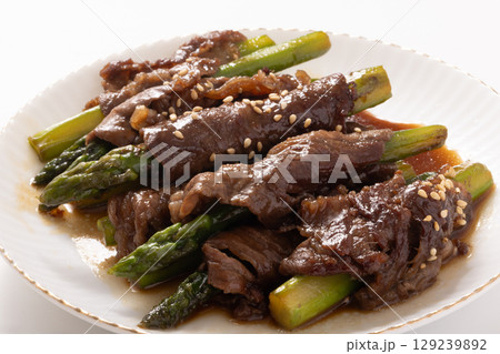 アスパラガス　牛肉巻き 129239892
