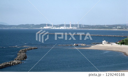 海浜公園越しに見える原子力発電所 海浜公園越しに見える原子力発電所 129240186