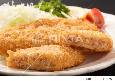 サーモン　メンチカツ 129240220