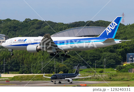 ANA JA741A福岡空港アプローチ 129240331